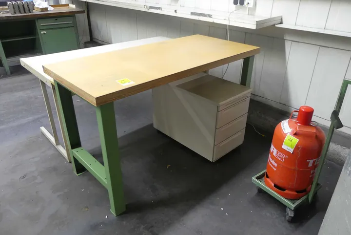 Werkbank mit Rollcontainer Maße in cm ca. 150 x 75 x 85